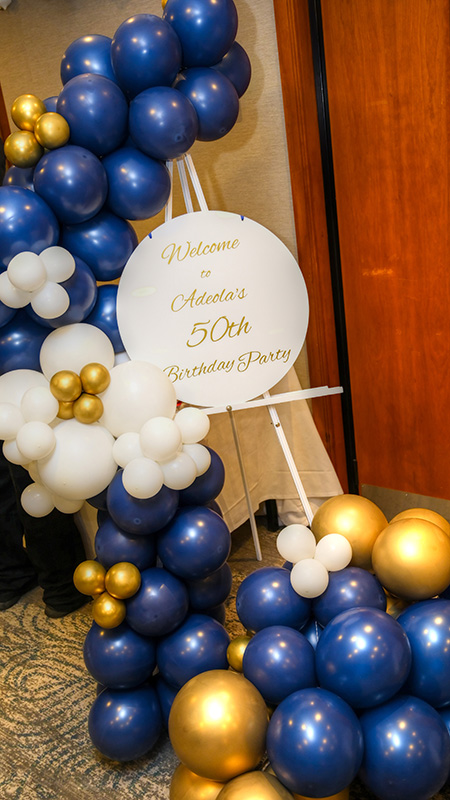 Balloon Welcome sign